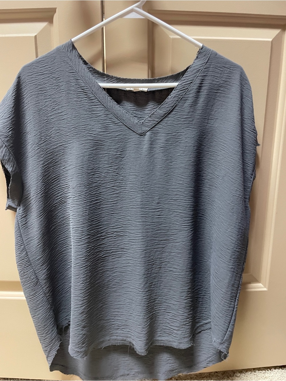 JODIFL Gray V-Neck Textured Tunic